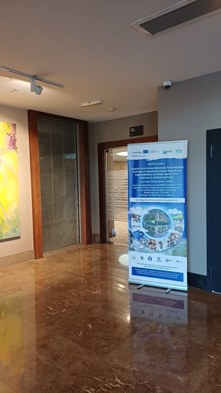 23.09.2025 Tarihinde Ramada Plaza by Wyndham Samsun’da düzenlenen “IASON+” (Karadeniz Deltası Koruma Alanlarında İklim Değişikliği Etkilerinin ve Bağlamsal Ekosistem Hizmetlerinin Değerlendirilmesi için İstilacı Yabancı Türler Gözlemevi Ağının Geliştirilmesi) projesinin Kamu Kurum-Kuruluş Toplantısı’na Birliğimiz Adına Katılım Sağladık.